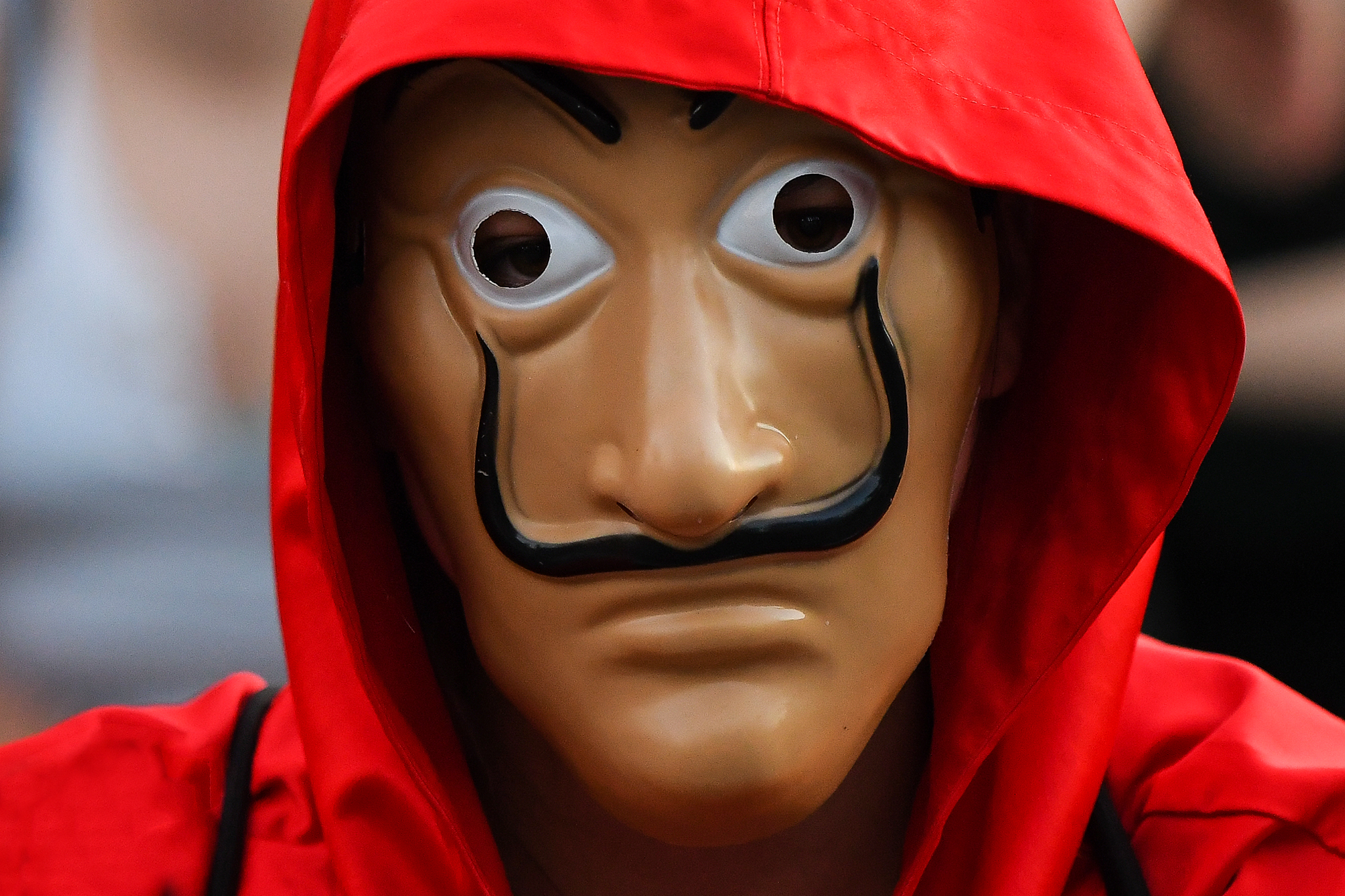 Demonstranti pod maskama