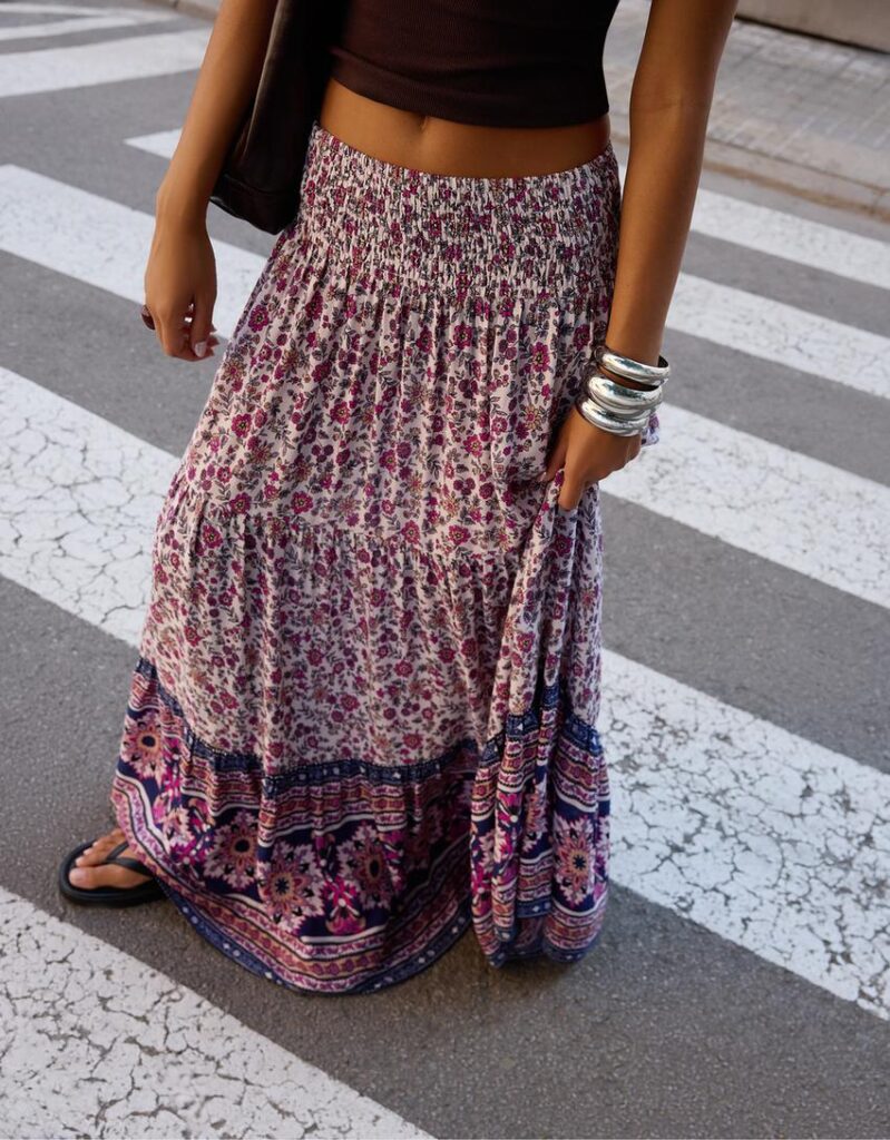1753777727-BERSHKA-3.990-RSD-799x1024.jpg