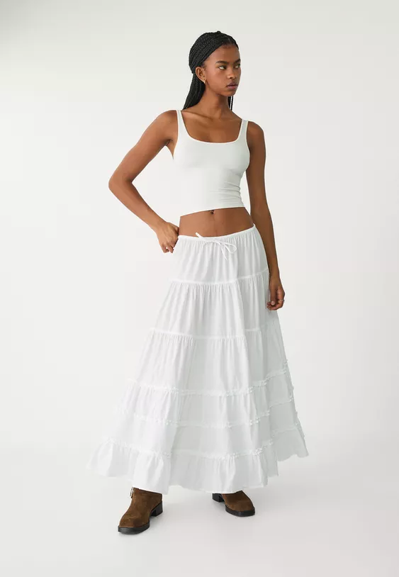 1753777769-STRADIVARIUS-3.990-RSD.webp