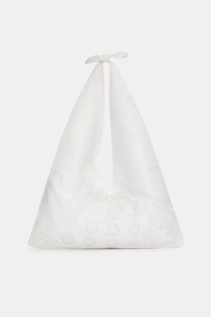 1751624508-PULLBEAR-torba-1.290-RSD-683x1024.webp