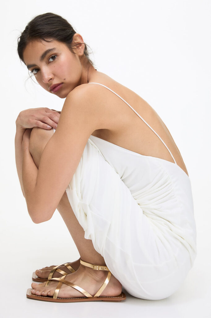1715680071-moda-pullandbear-2-682x1024.jpg