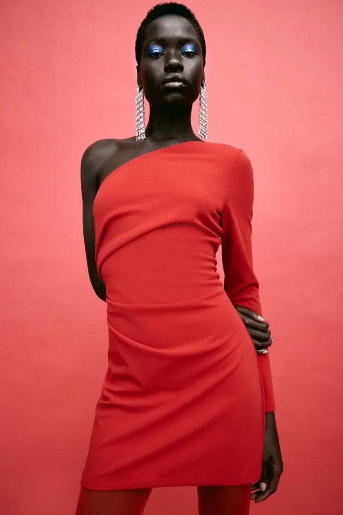 1701696429-hmgoepprod-8-683x1024.webp