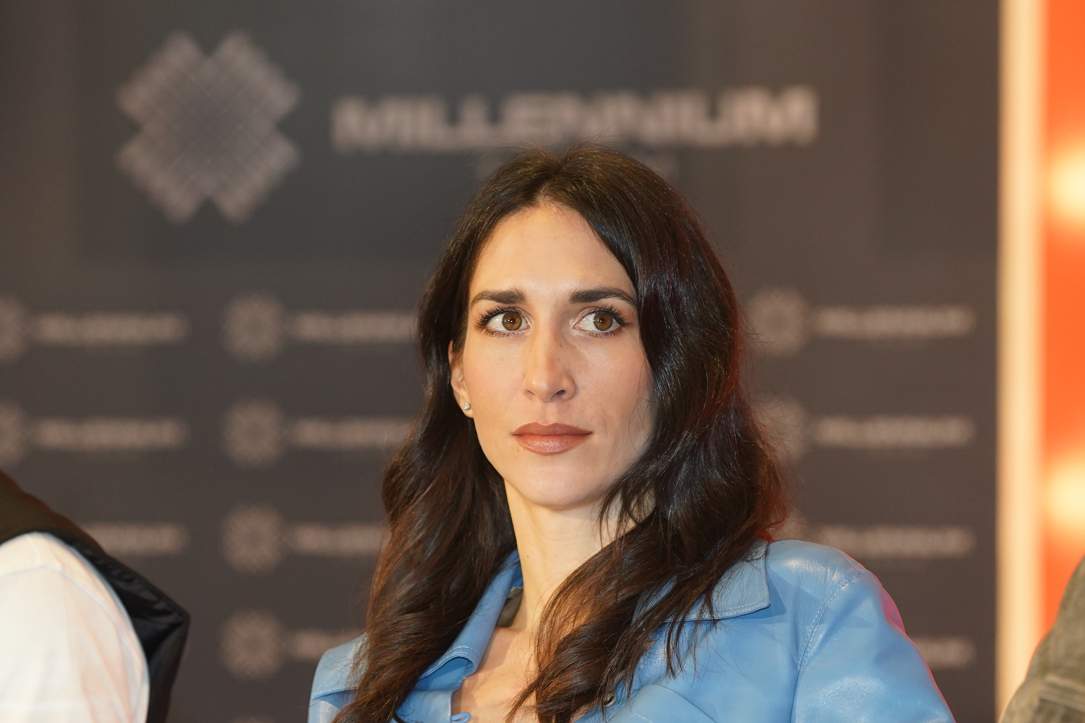 The press conference on the occasion of the premiere of the play "Laz" based on the text by Florian Zeller, directed by Nikola Ljuca, was held in the foyer of the Belgrade Drama Theatre.