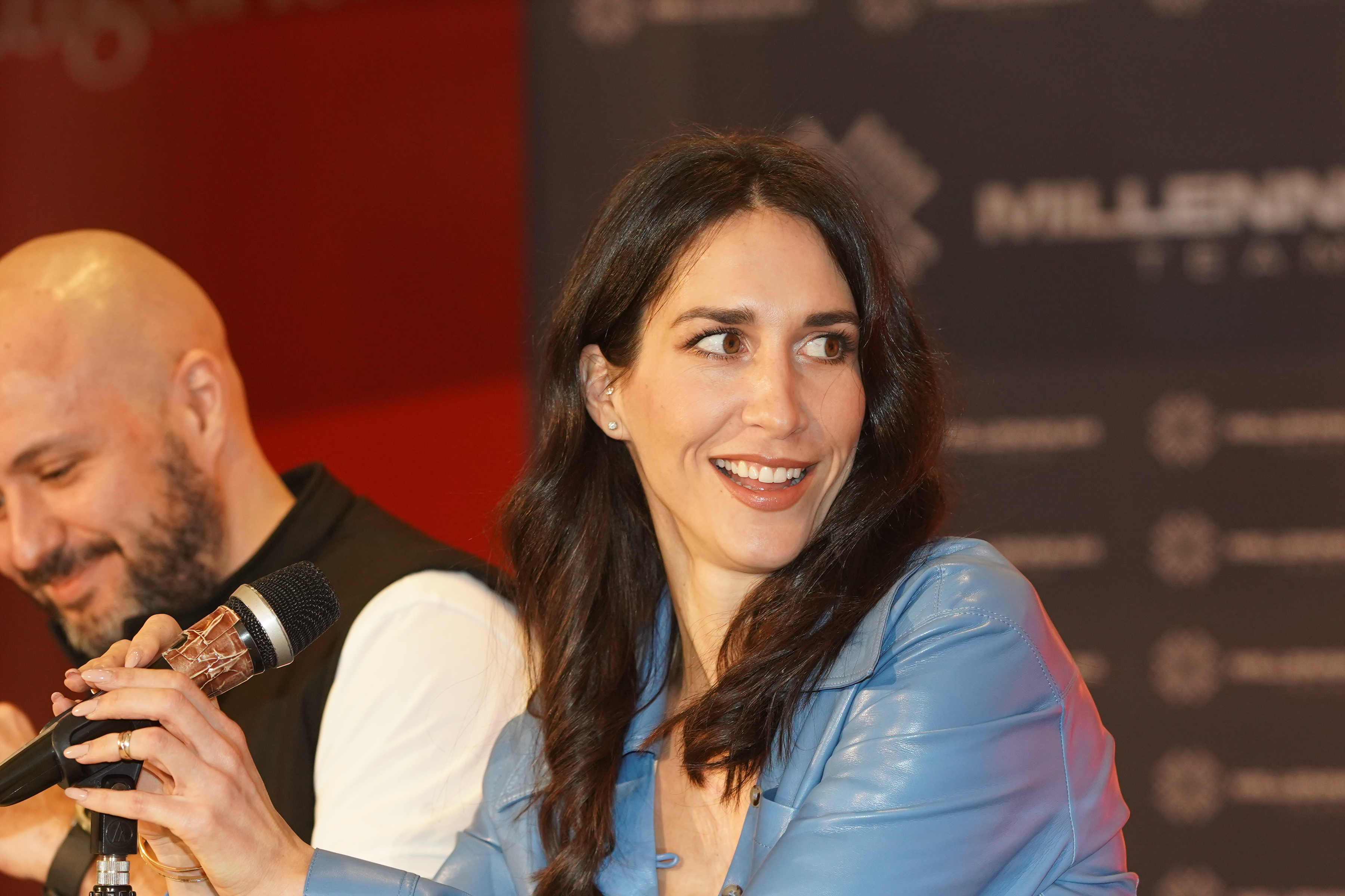 The press conference on the occasion of the premiere of the play "Laz" based on the text by Florian Zeller, directed by Nikola Ljuca, was held in the foyer of the Belgrade Drama Theatre.