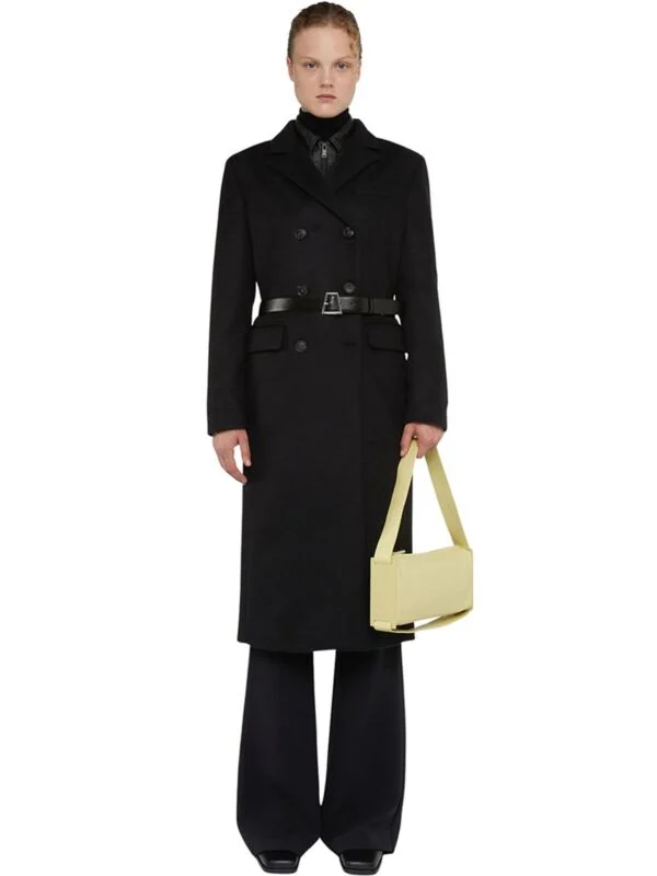 1673965422-trussardi-21.596.webp