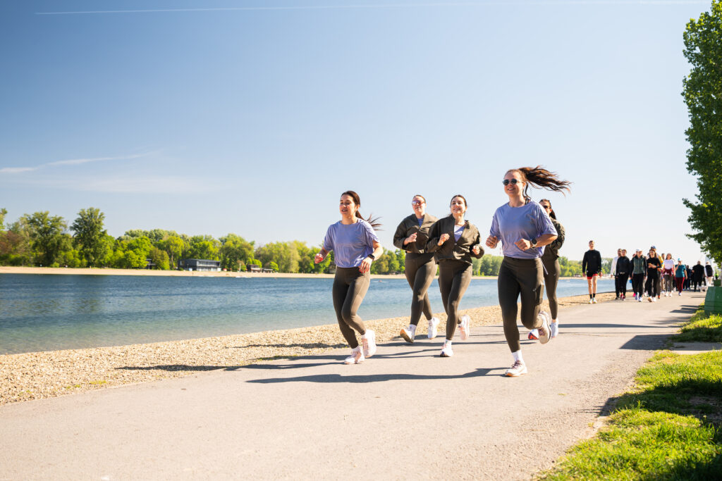 1777977068-ASICS-group-2-1024x683.jpg