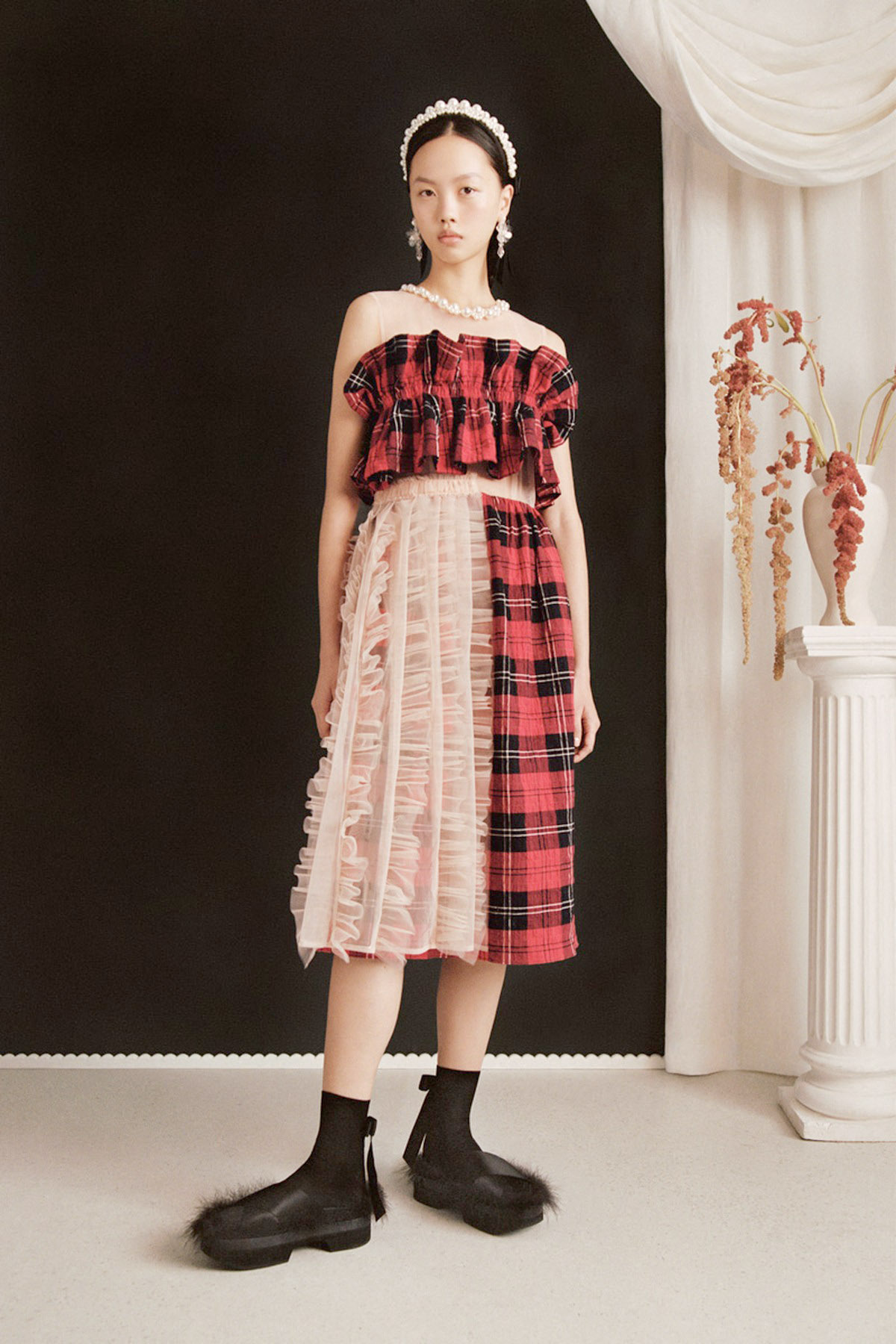 La premičre collection de la fashion designer irlandaise Simone Rocha pour la marque suédoise H&amp;M