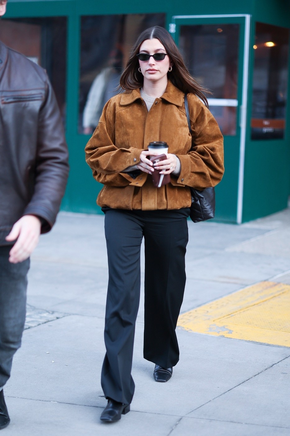 New York, NY  - Hailey Bieber