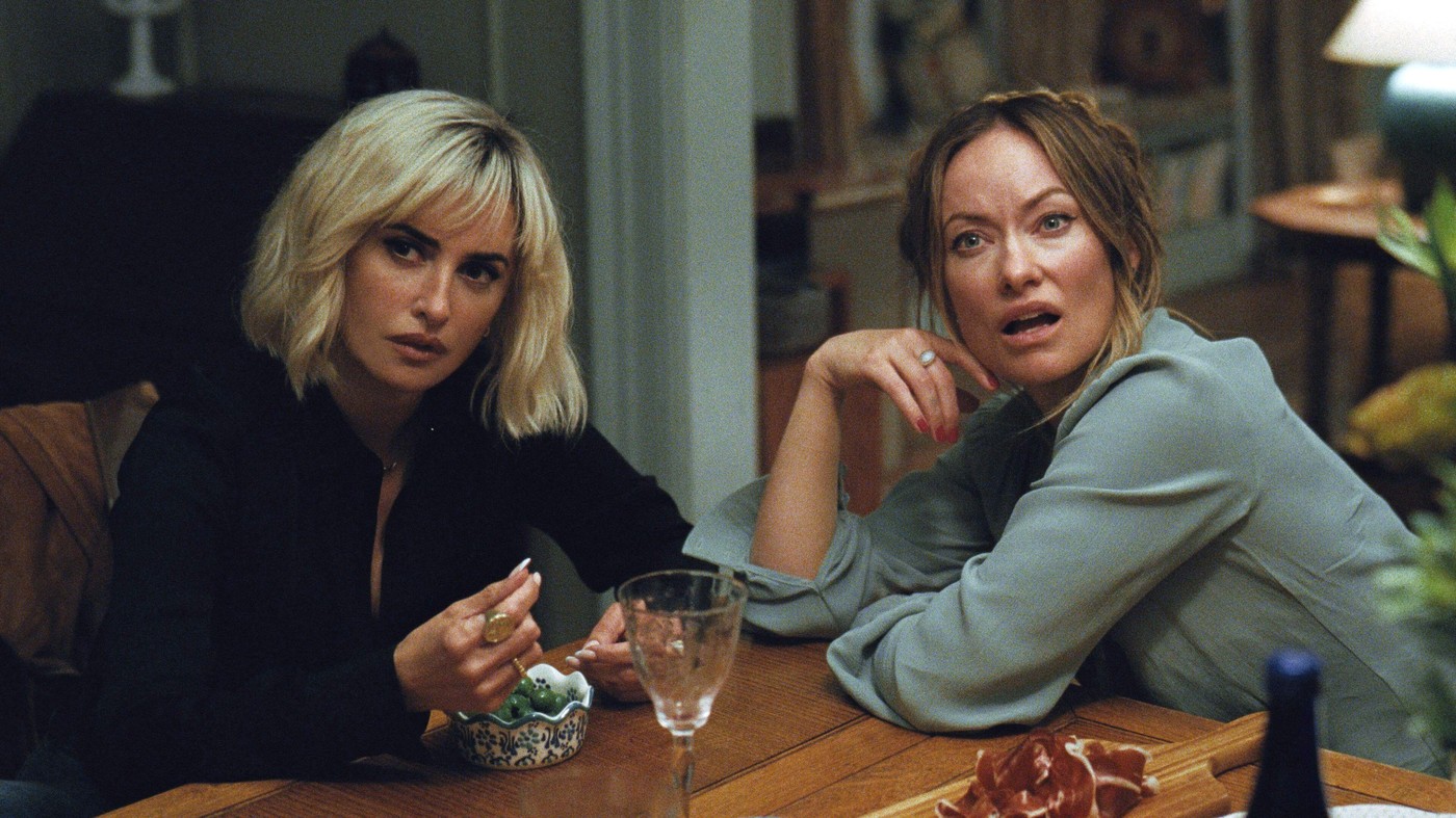The Invite Penelope Cruz & Olivia Wilde Director