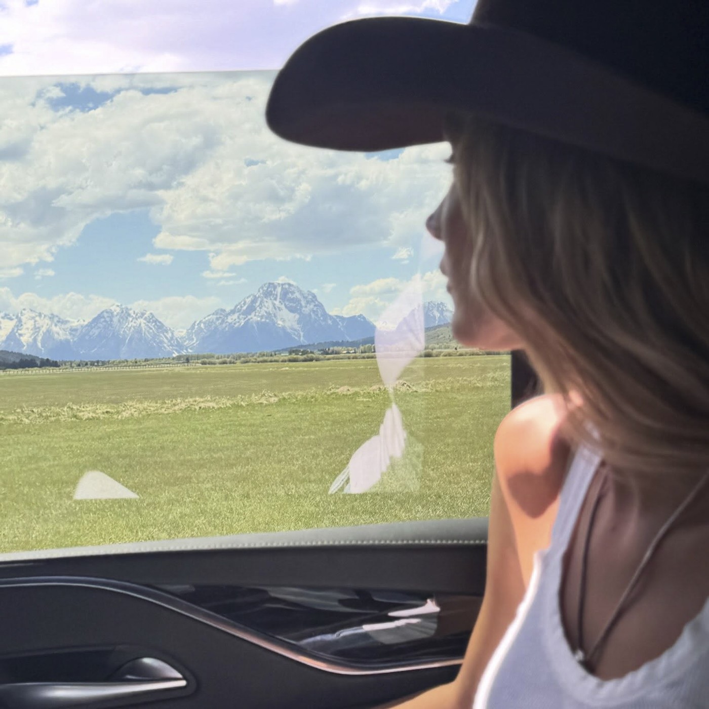 Screenshot of Bella Hadid,ofimedia arising out of or connected in