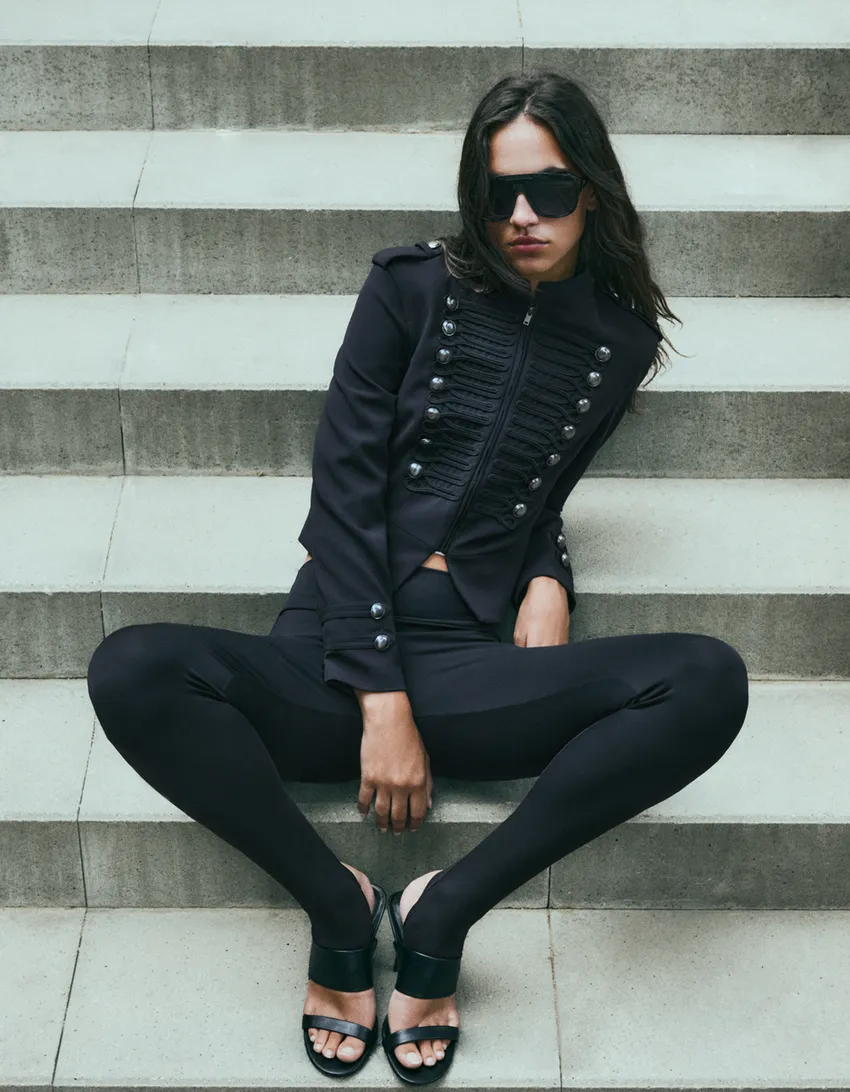 Bershka Napoleon jakna.webp