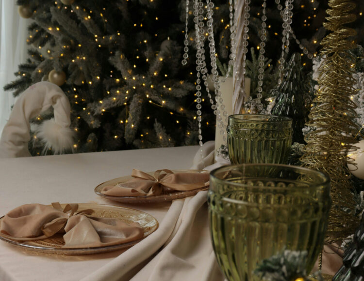 praznična dekoracija stola