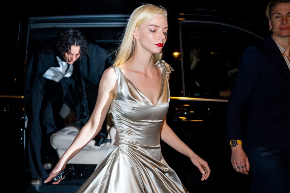 Fotke Anje Tejlor Džoj su prava inspiracija za glam večernju šminku