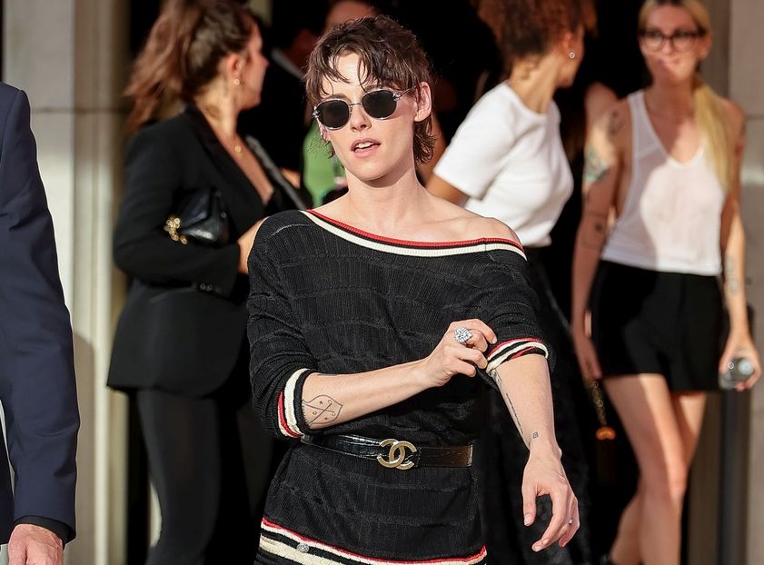 Kristen Stewart u Chanel outfitu pretvorila je biciklističke u najneočekivaniji chic komad leta